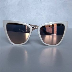 Cute cat eye cream & rose gold Quay Sunglasses